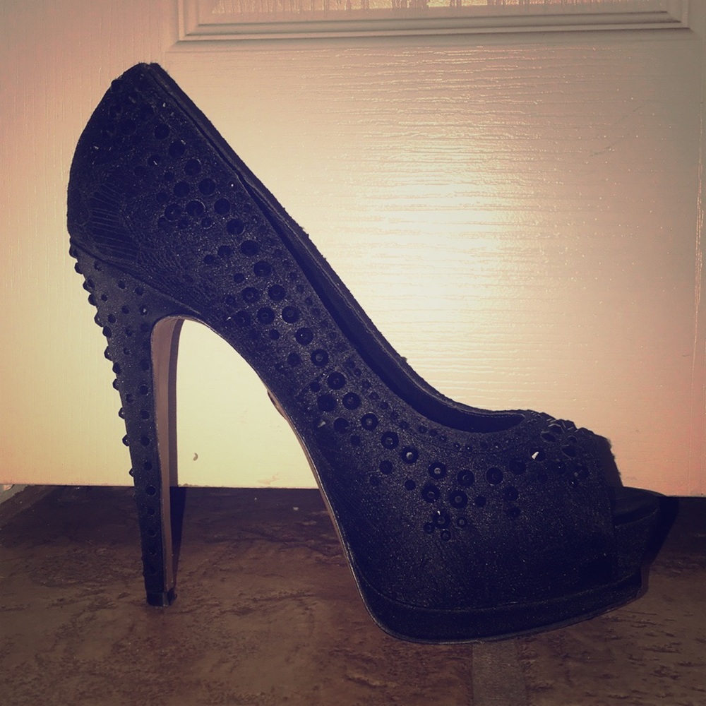 Betsy Johnson 9.5 Black Studded Heels